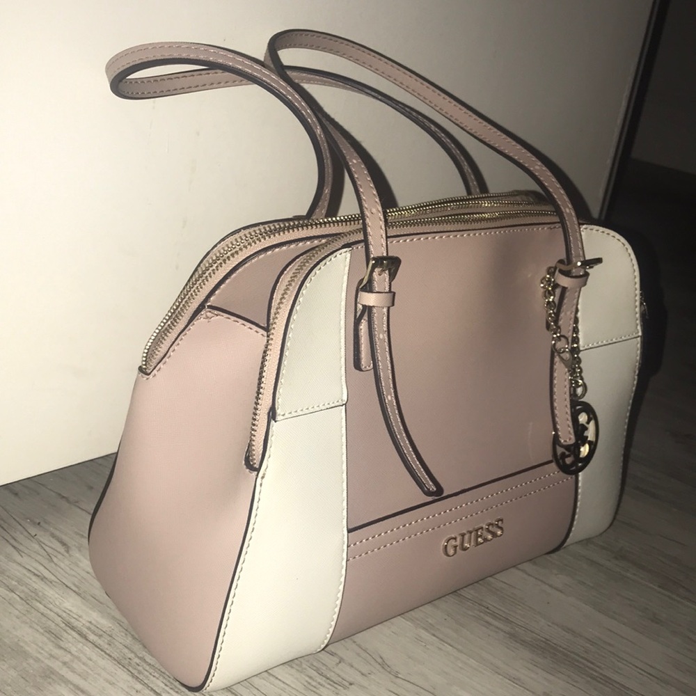 Guess bag - Picture 2 of 4
